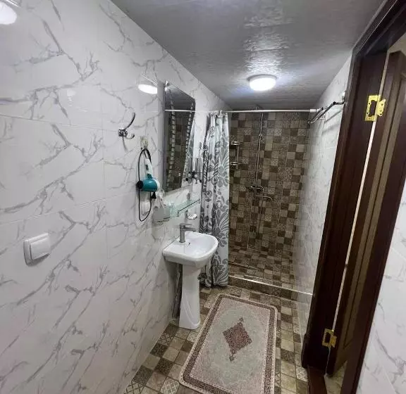 ホテル Tapchan Guest House