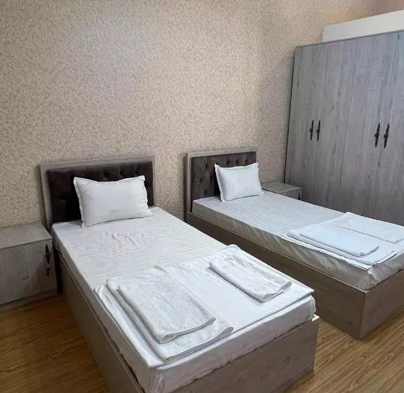 ホテル Tapchan Guest House