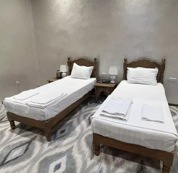 ホテル Tapchan Guest House