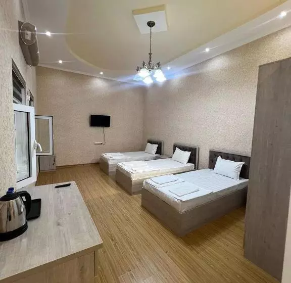 ホテル Tapchan Guest House
