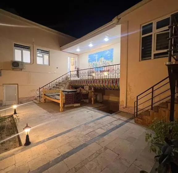 ホテル Tapchan Guest House