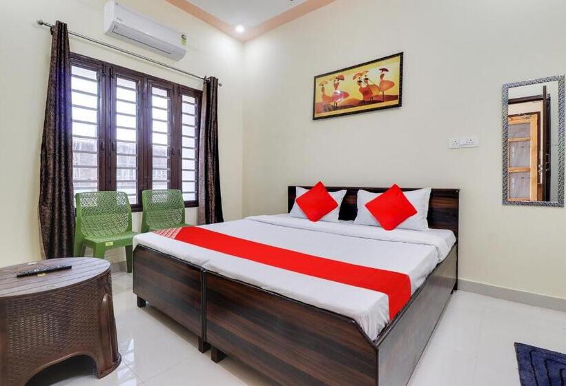 Oyo Hotel Divine Home