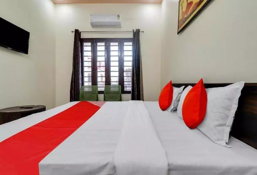 Oyo Hotel Divine Home