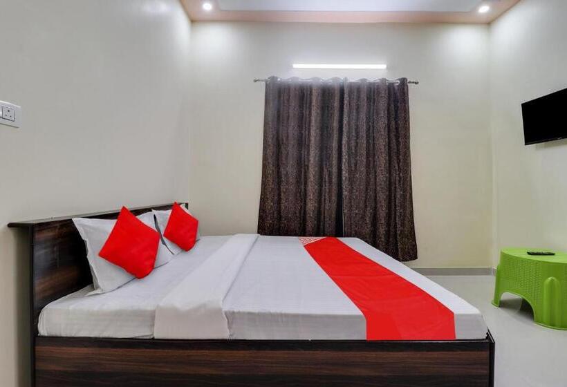 Oyo Hotel Divine Home