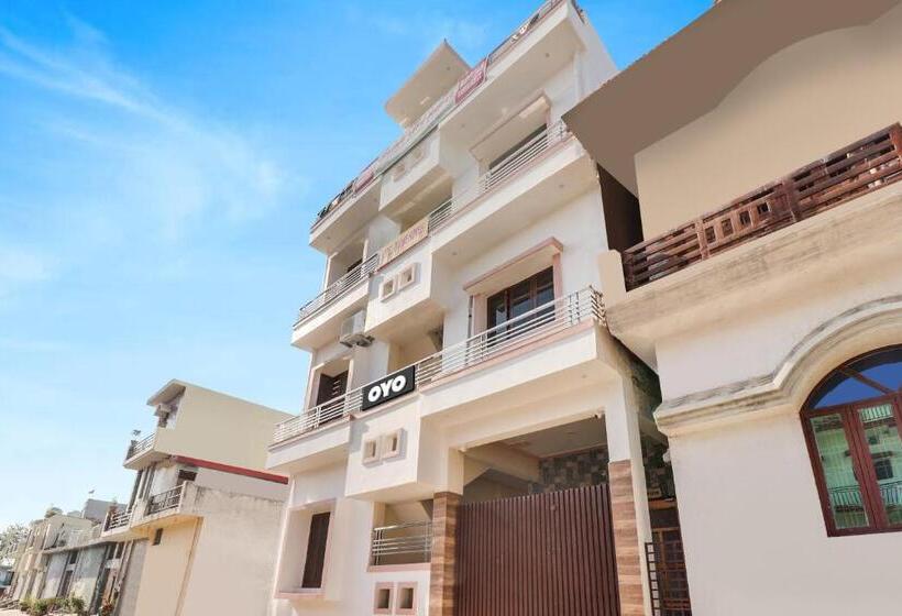 Oyo Hotel Divine Home