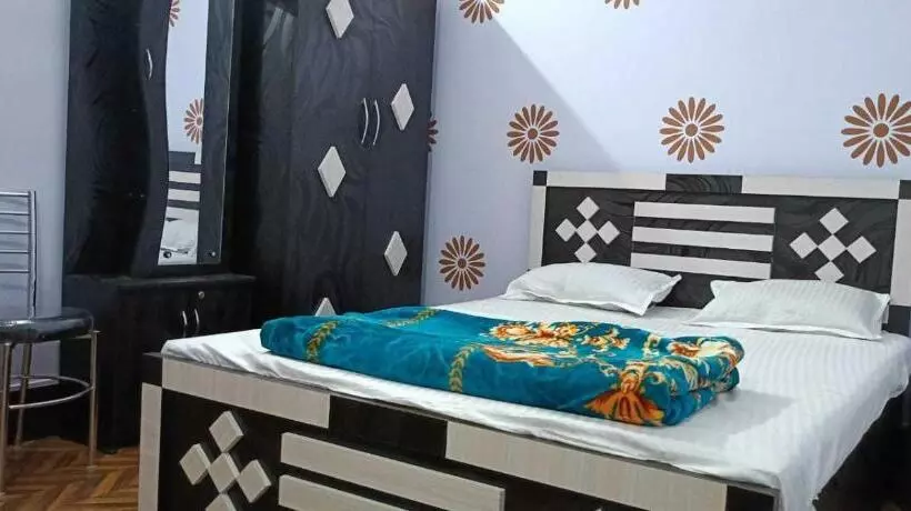 Oyo Hotel Pp Crown