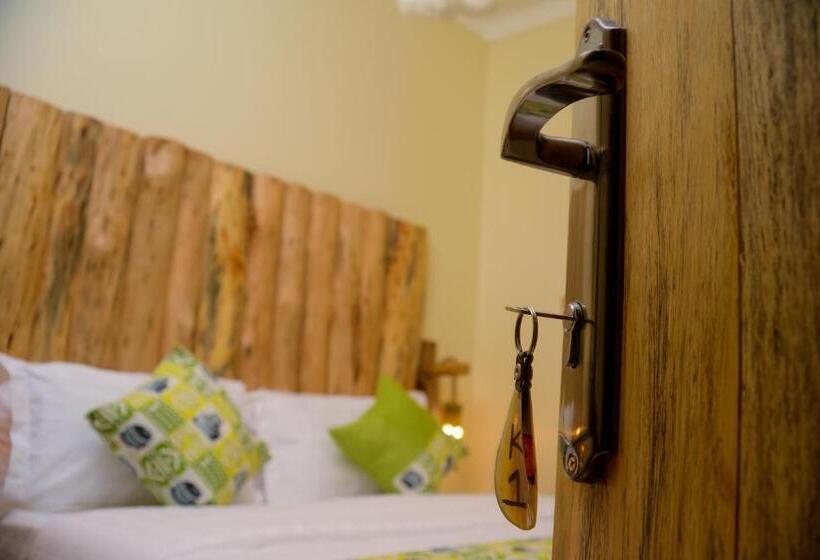 پانسیون Acacia Nest