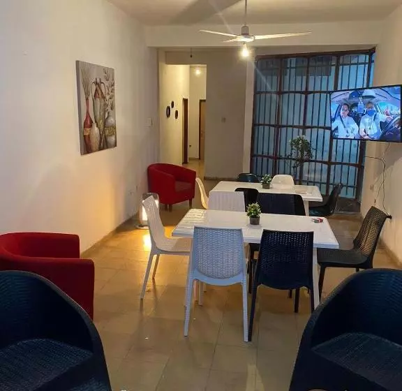 ペンション Hostal San Antonio