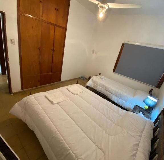 بنسيون Hostal San Antonio