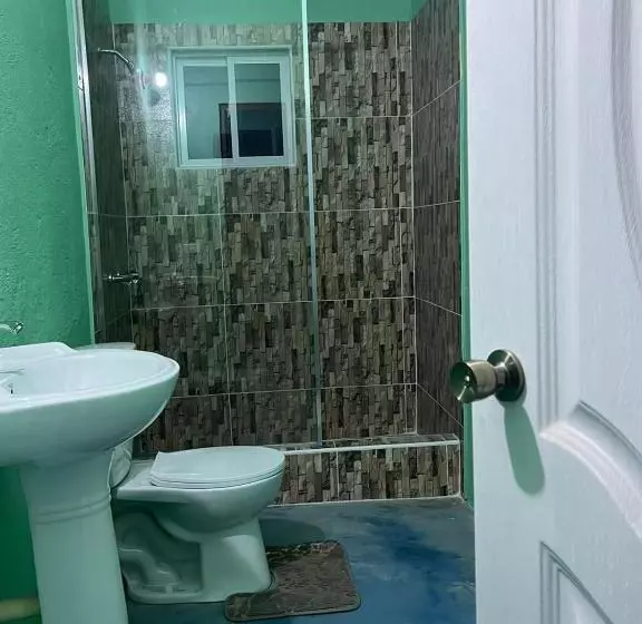 پانسیون Serenithe