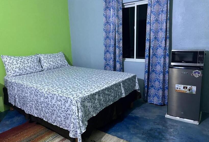 پانسیون Serenithe