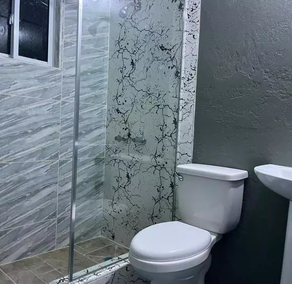 پانسیون Serenithe