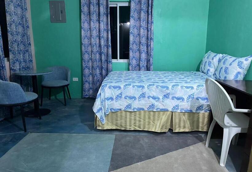 پانسیون Serenithe