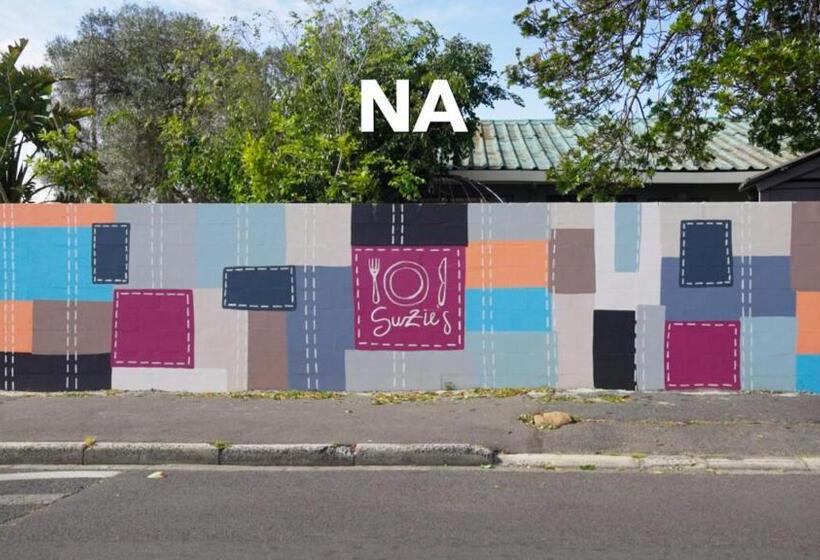 Suzies Huis Restaurant Bed And Breakfast