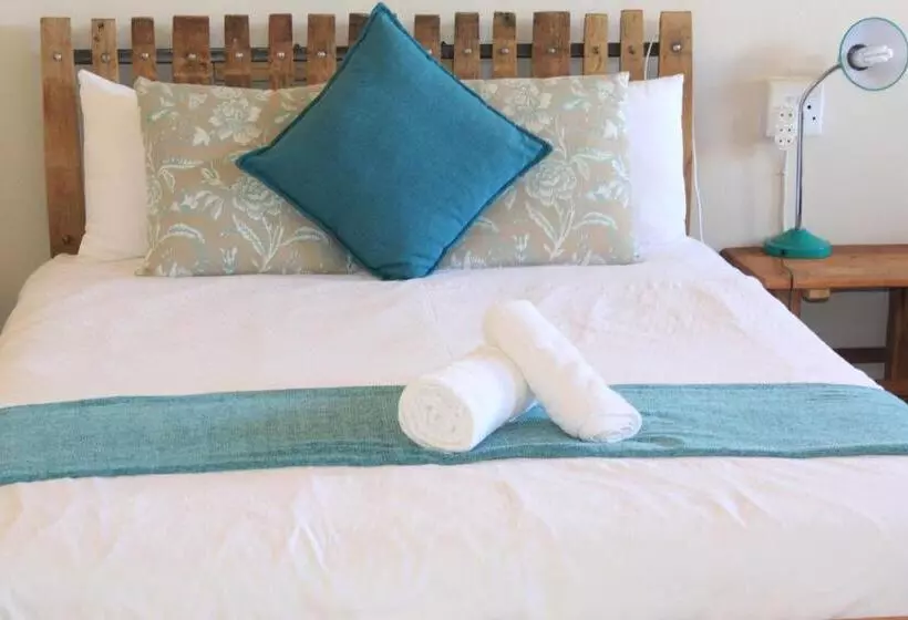 Suzies Huis Restaurant Bed And Breakfast