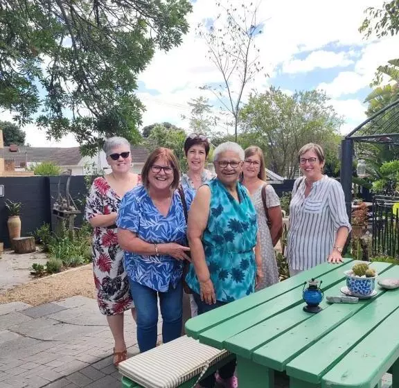 Suzies Huis Restaurant Bed And Breakfast