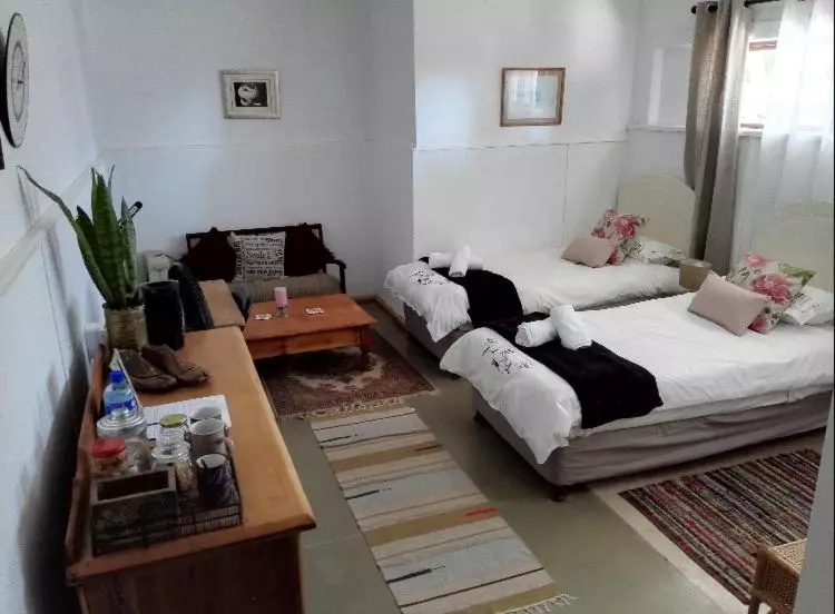 Suzies Huis Restaurant Bed And Breakfast