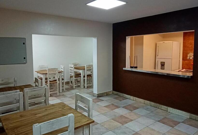 هاستل Quebrachales