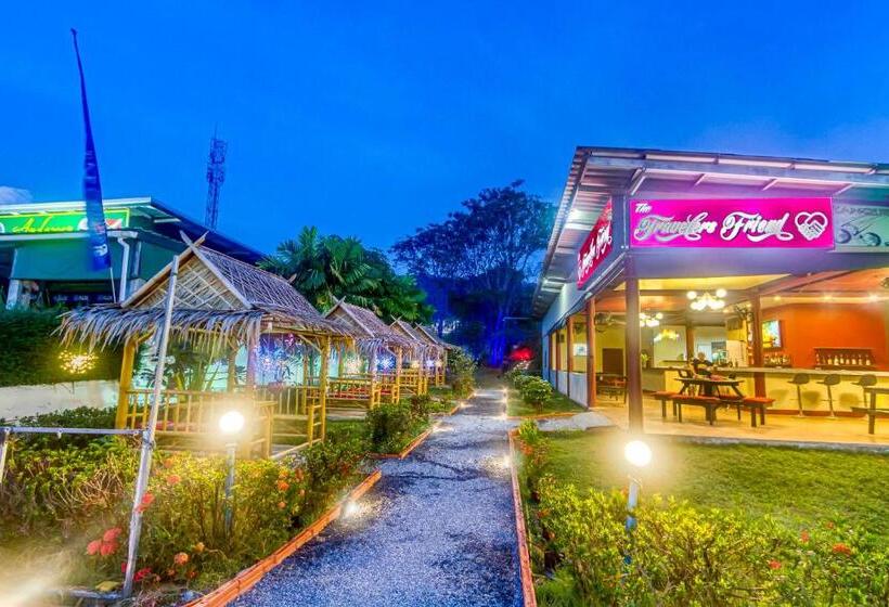 Общежитие The Travelers Friend En Suite Dorm Room Ac