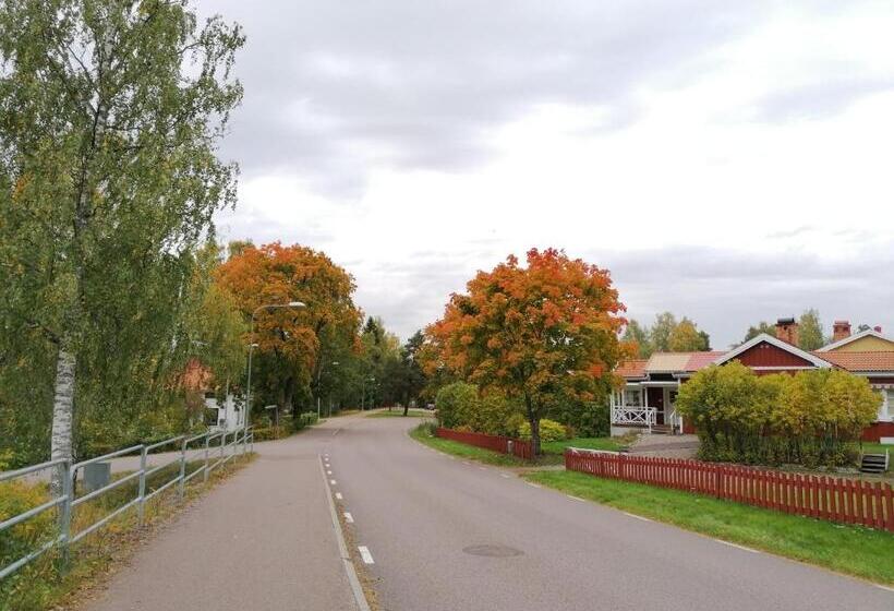 تختخواب و صبحانه Birgittagården Gästhem Birgittasystrarna