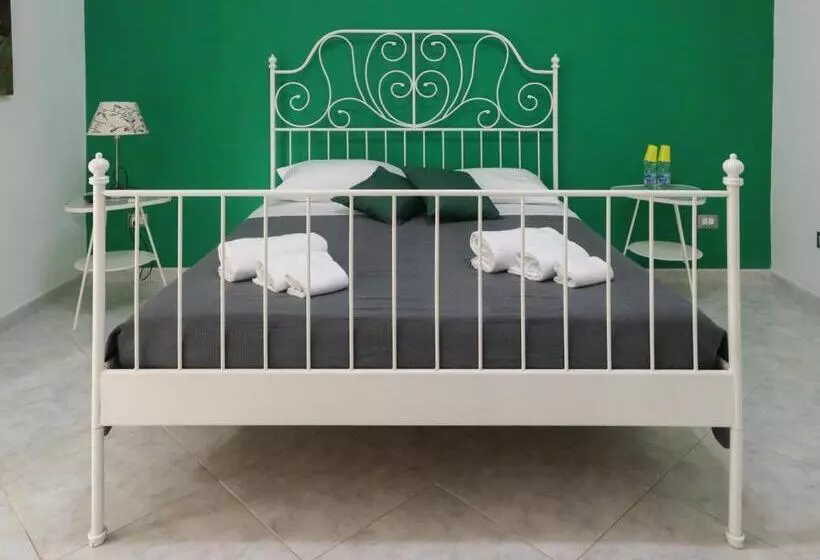 Aamiaismajoitus (B&B) La Darsena Fiumicino