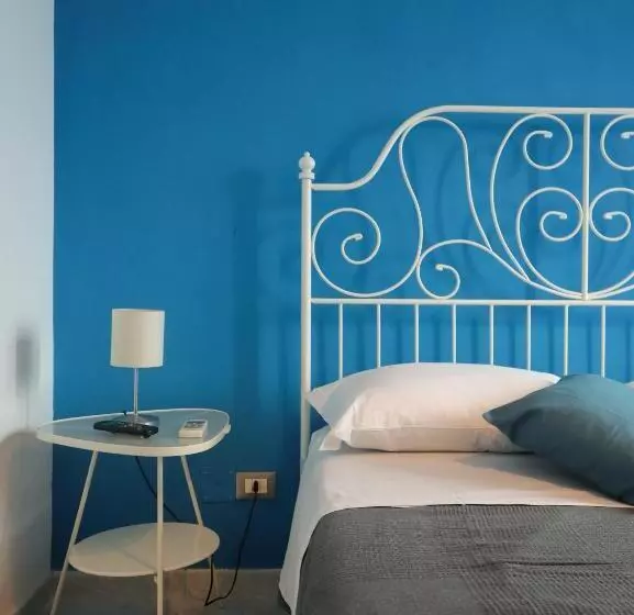 Aamiaismajoitus (B&B) La Darsena Fiumicino