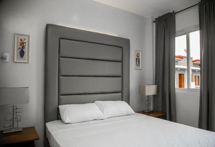 فندق Reddoorz At Alejandro S Suites & Venue