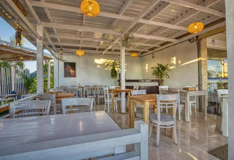 Kelingking Sunset Point Hotel & Spa