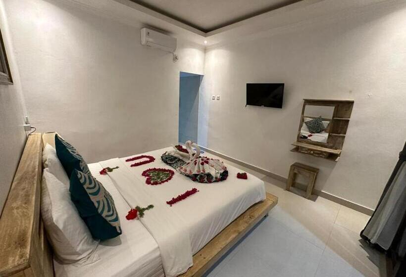 Kelingking Sunset Point Hotel & Spa