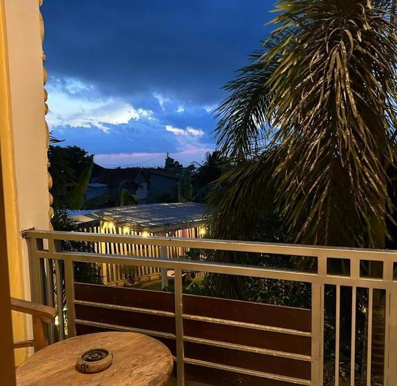 Kelingking Sunset Point Hotel & Spa