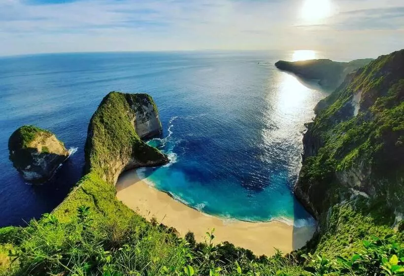 Kelingking Sunset Point Hotel & Spa