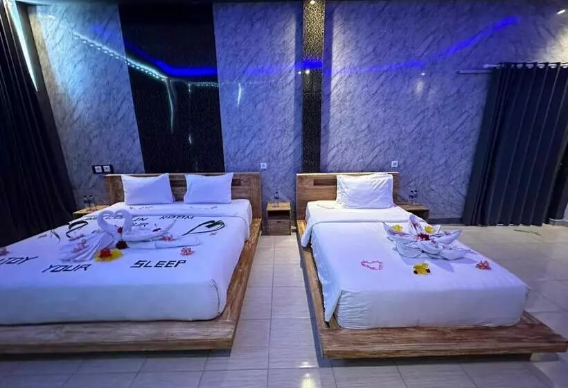 Kelingking Sunset Point Hotel & Spa