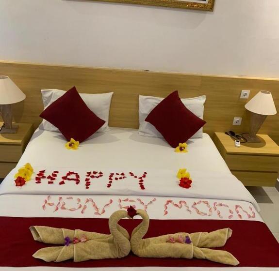 Kelingking Sunset Point Hotel & Spa