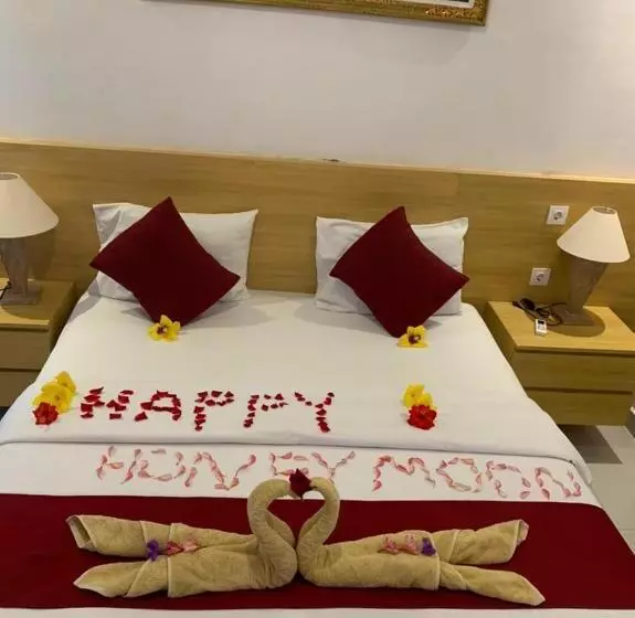 Kelingking Sunset Point Hotel & Spa