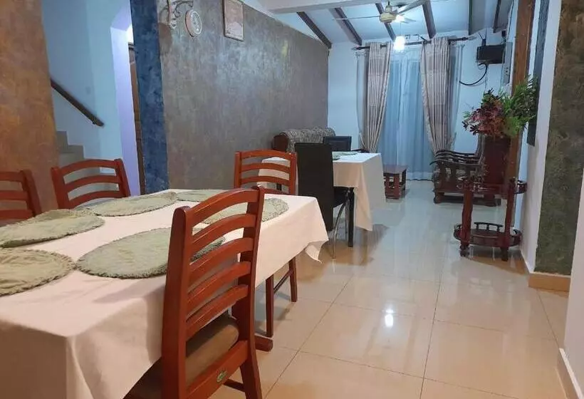 ホテル La Villa Katunayake