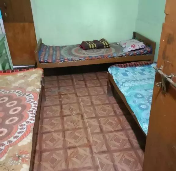 ホテル Meenakshi Lodge