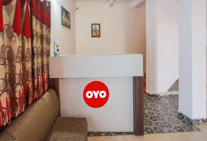 ホテル Oyo Anand Lodging & Restaurant