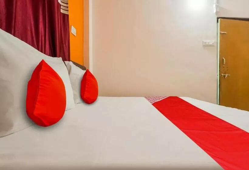 ホテル Oyo Anand Lodging & Restaurant