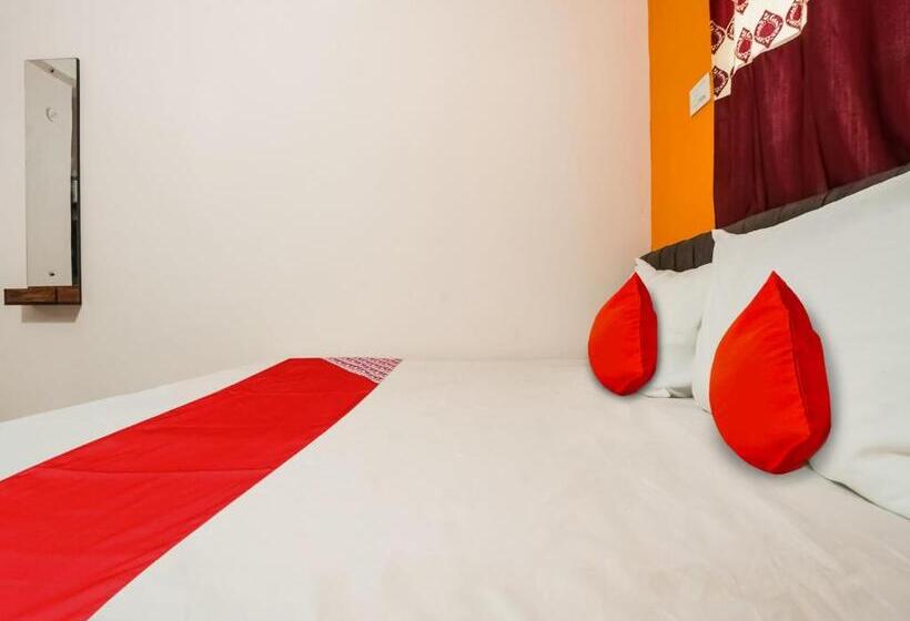 ホテル Oyo Anand Lodging & Restaurant