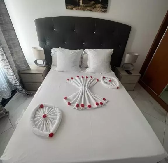 هتل Residencial Santo Amaro