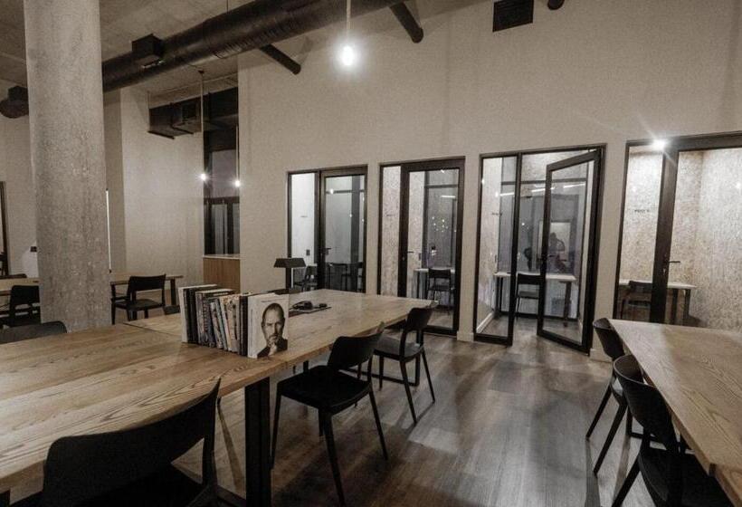 Отель Sandton Studio Luxury, Comfort & Unique Stay