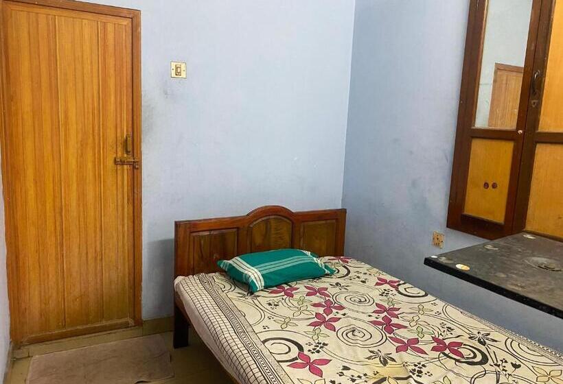 Hotel Spot On Sree Yamuna Tourist Home