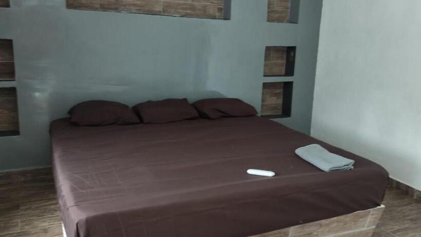 호텔 Suites Las Flores