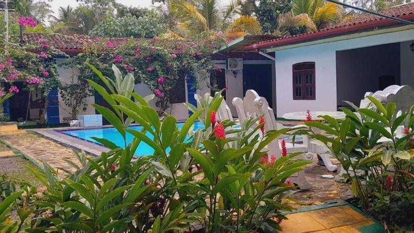 Hotel River Bridge Resort