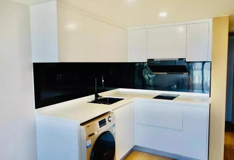 Kunming Dianchi Mideel International Apartment   South Asian Style Fuhai Metro