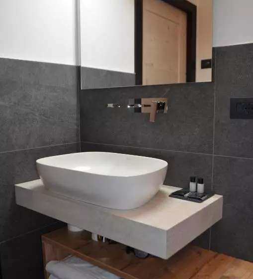 ペンション Aria Alpina Guest House Affittacamere