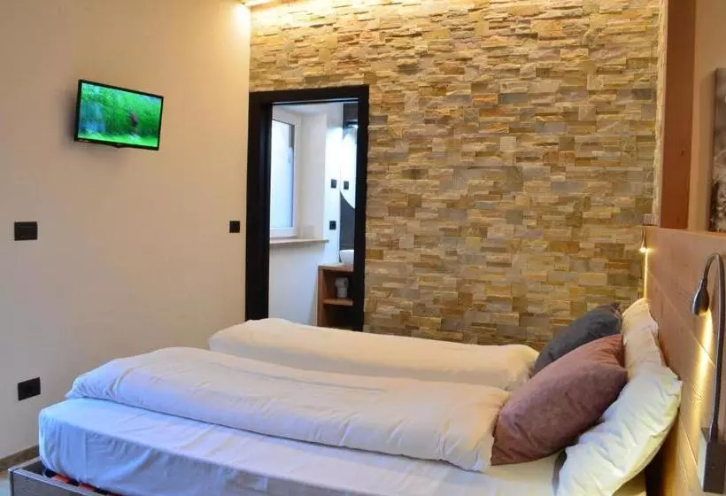 ペンション Aria Alpina Guest House Affittacamere