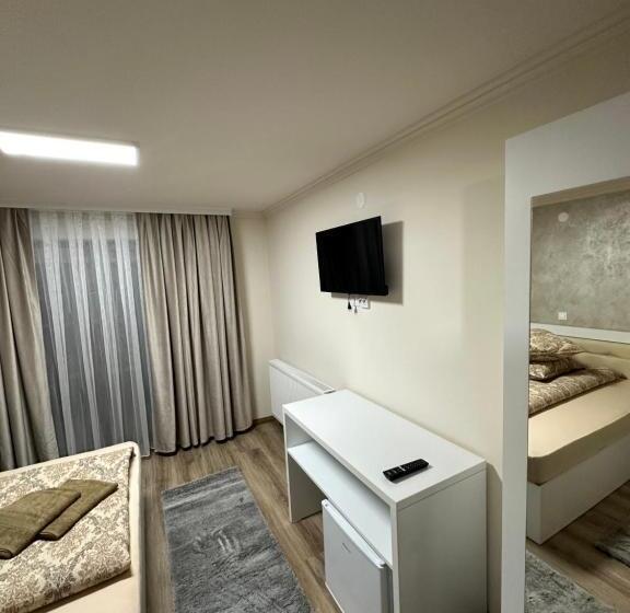 پانسیون Conacul Peștera Urșilor