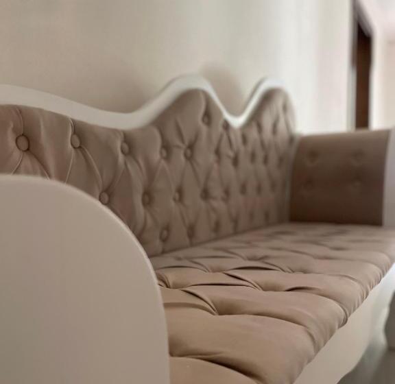 پانسیون Conacul Peștera Urșilor