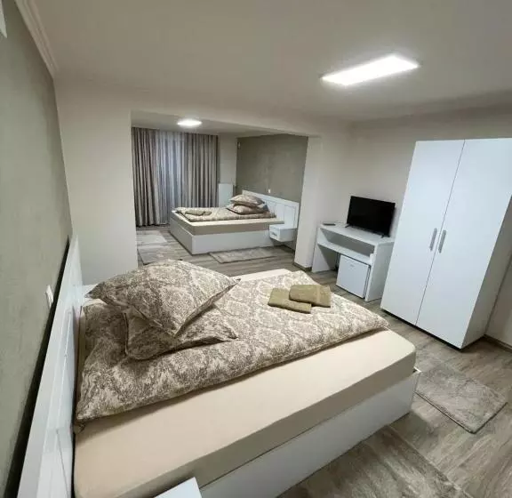 Majatalo Conacul Peștera Urșilor